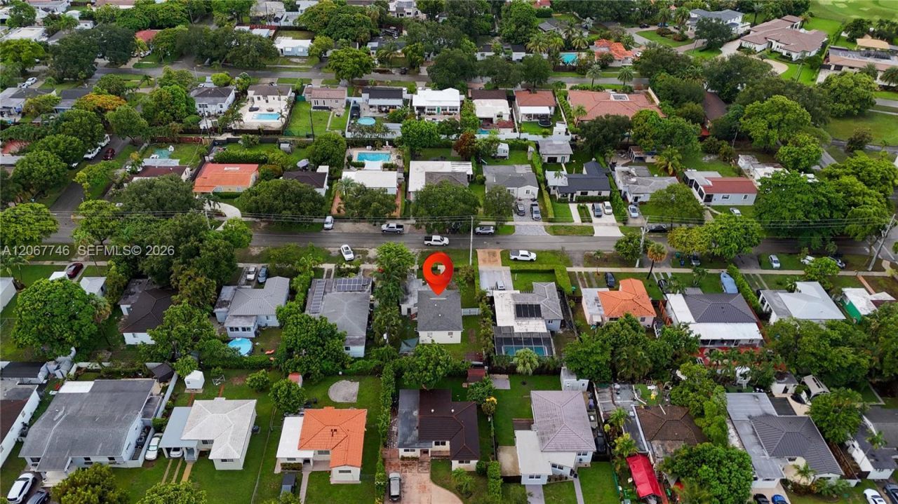 6250 NW 41st St , Virginia Gardens, FL 33166 Photo