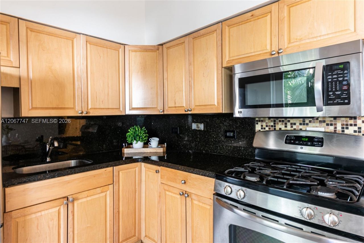 1431 Lincoln Ter, Unit 1, Miami Beach, FL 33139 Photo
