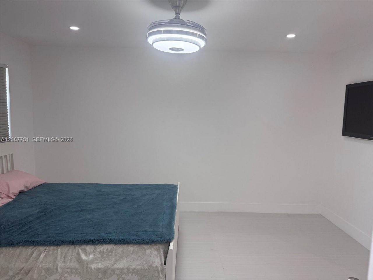 410 SE 2nd St , Unit 223, Hallandale Beach, FL 33009 Photo