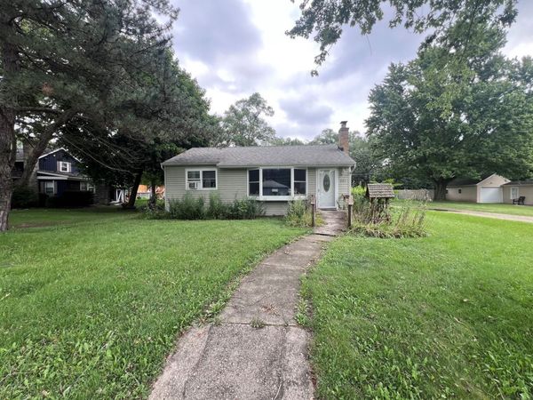 321 Elmwood Avenue , Crystal Lake, IL 60014