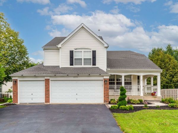 5513 Alexandria Drive , Lake In The Hills, IL 60156