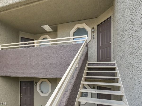 5066 S Rainbow Boulevard, Unit 205, Las Vegas, NV 89118