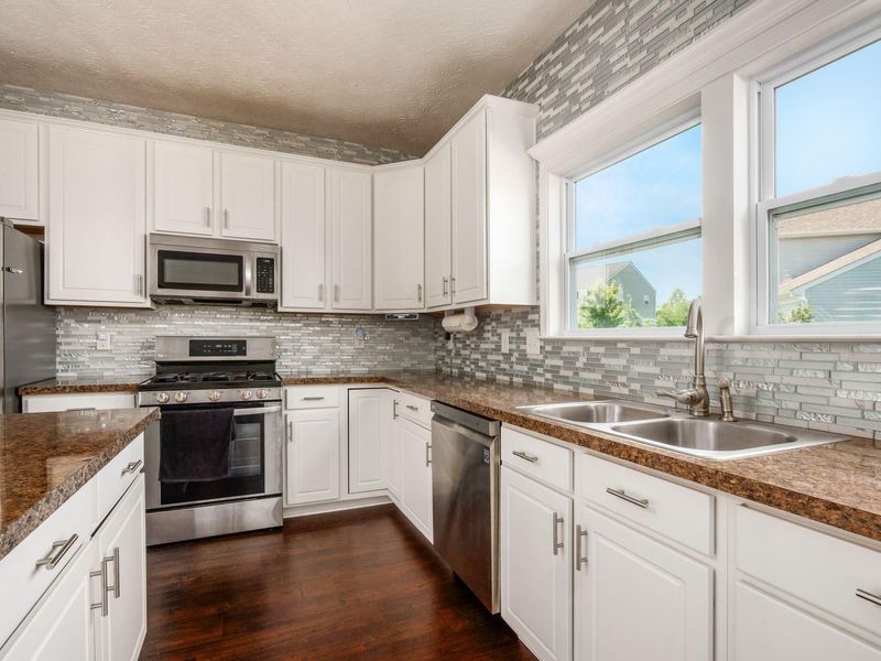 305 Eagles Nest Avenue , Johnstown, OH 43031 Photo 18
