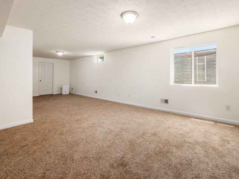 305 Eagles Nest Avenue , Johnstown, OH 43031 Photo 43