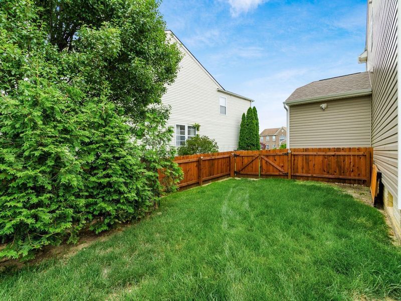 305 Eagles Nest Avenue , Johnstown, OH 43031 Photo 9