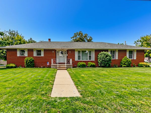 701 W Clark Street , Princeton, IL 61356