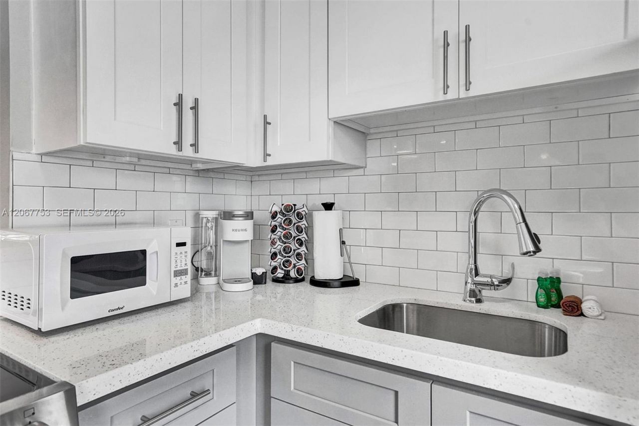 1431 Lincoln Ter, Unit 3, Miami Beach, FL 33139 Photo
