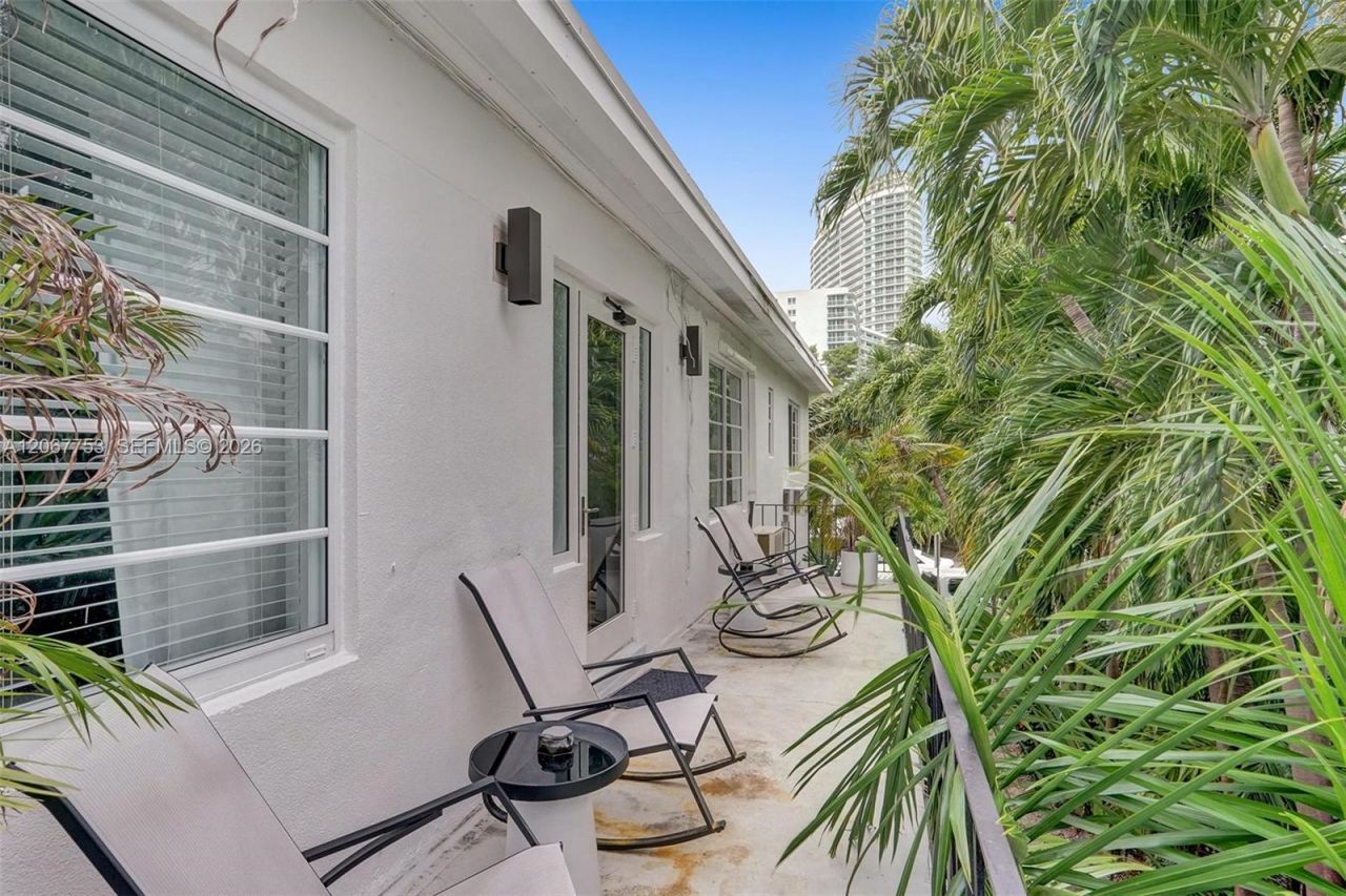 1431 Lincoln Ter, Unit 3, Miami Beach, FL 33139 Photo