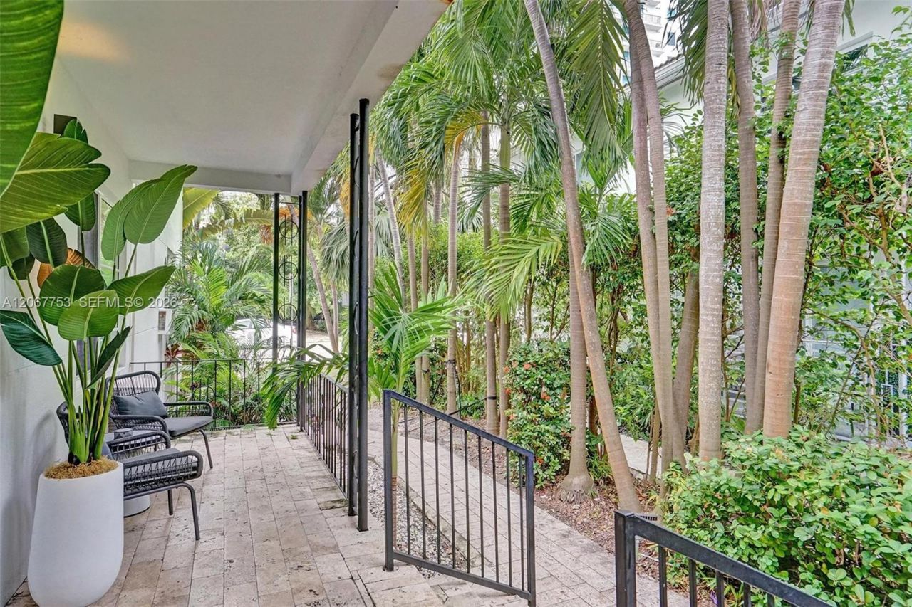 1431 Lincoln Ter, Unit 3, Miami Beach, FL 33139 Photo