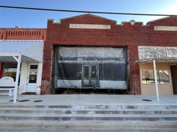 217 S Main , Kemp, TX 75143