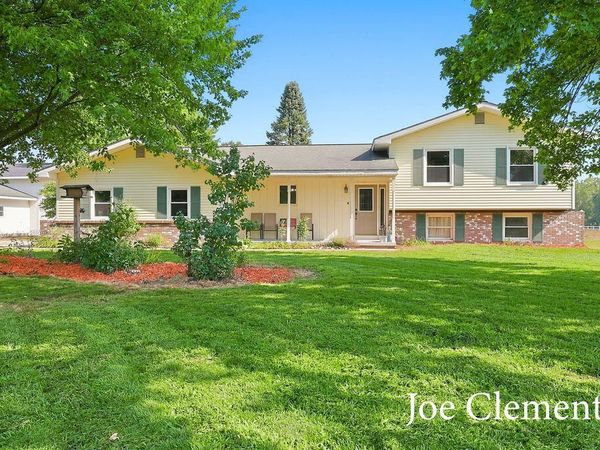 2283 19 Mile Road NW, Kent City, MI 49330
