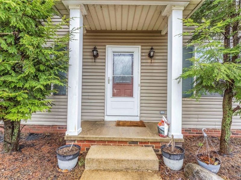 1981 Columbia Road , Westlake, OH 44145 Photo 3