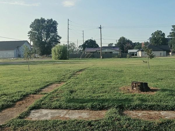 802 Poplar Ave E , Wynne, AR 72396