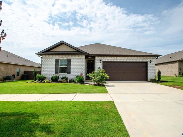 7003 Straightway Court NW, Huntsville, AL 35806