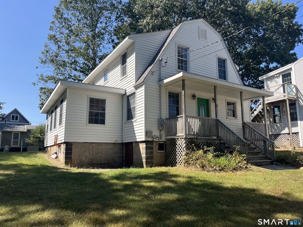 4 South Edgewood, East Lyme, CT 06357
