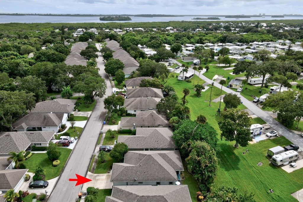 325 Hawthorne Lane, Vero Beach, FL 32962 Photo