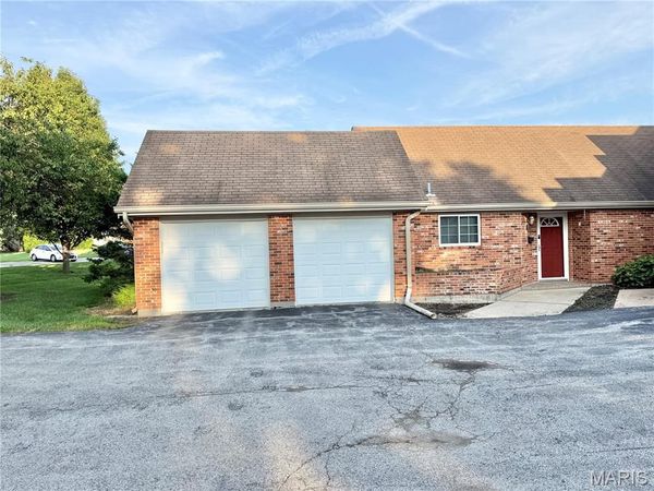 3612 Candlewyck Club Drive , Unit F, Florissant, MO 63034