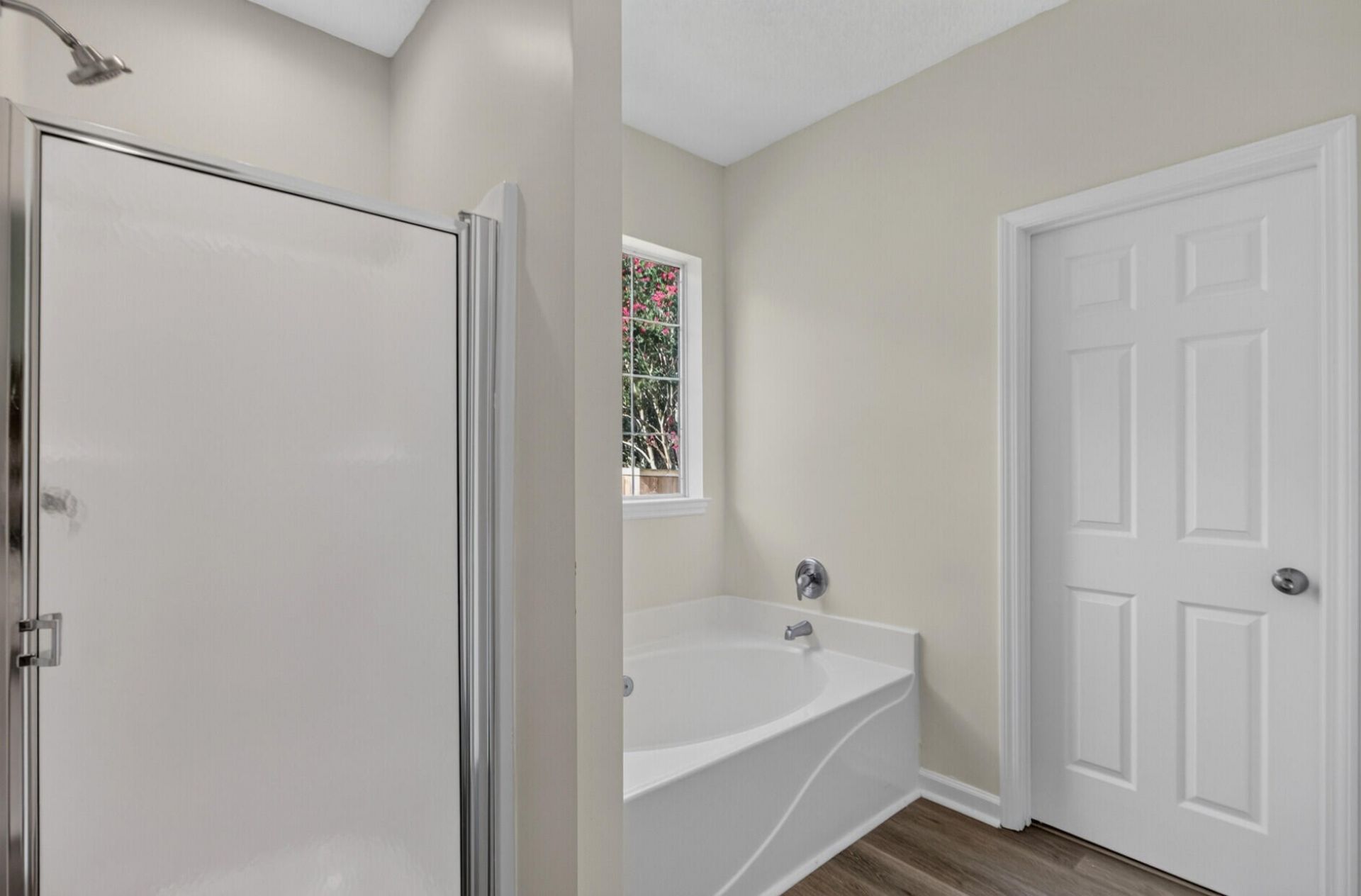 180 Hainsworth Drive Photo 21
