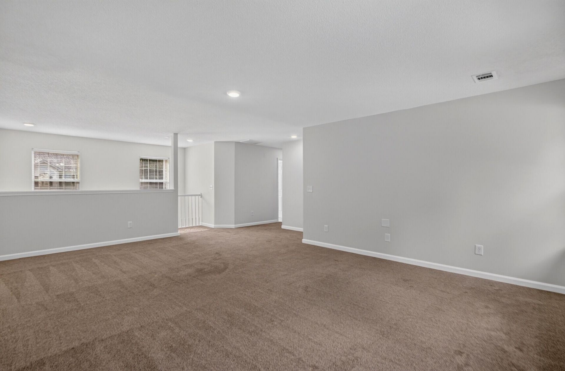 180 Hainsworth Drive Photo 24
