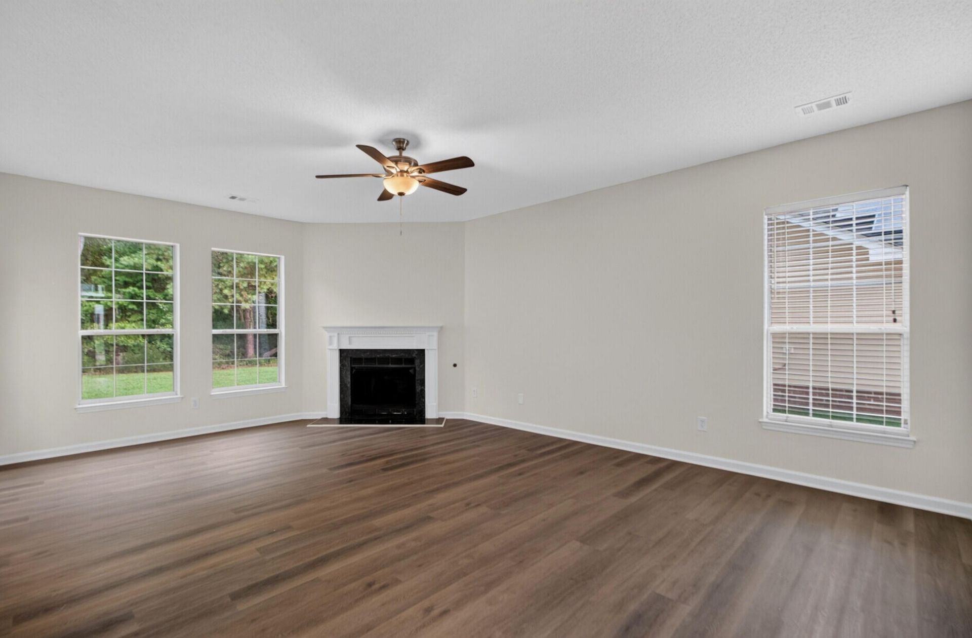 180 Hainsworth Drive Photo 5