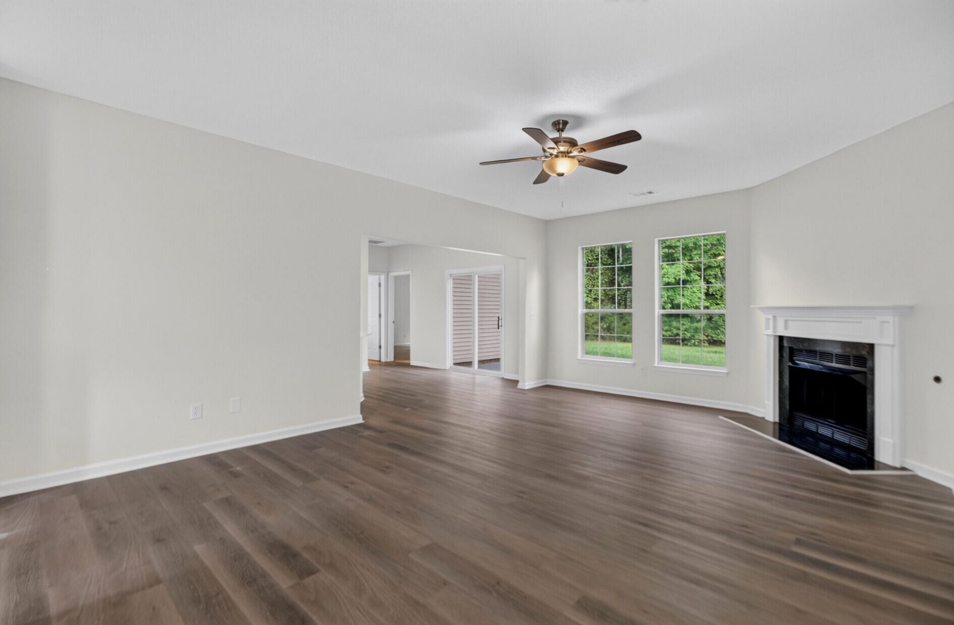 180 Hainsworth Drive Photo 6