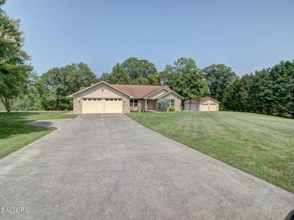 1023 Stokley Court, Dandridge, TN 37725