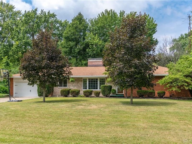 3426 Napanee Drive, Beavercreek, OH 45430 Photo 2