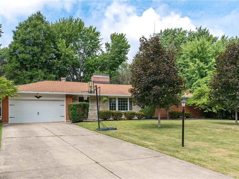 3426 Napanee Drive, Beavercreek, OH 45430 Photo 4