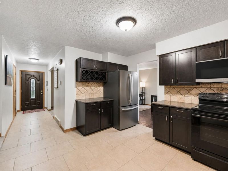 6607 Poorman Road, Vermilion, OH 44089 Photo 6