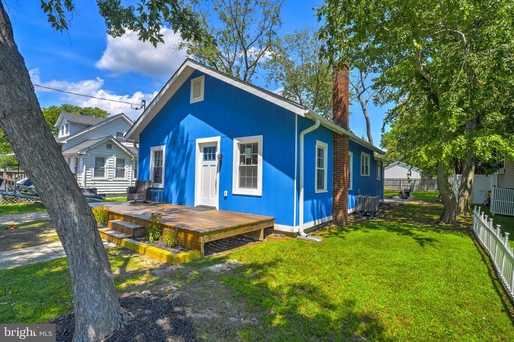 616 CHARLES AVENUE, DEALE, MD 20751