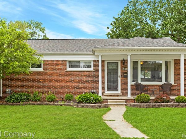 905 Parliament Avenue , Madison Heights, Mi 48071
