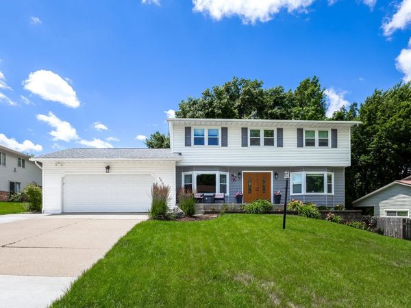 4314 Spring Street , Davenport, IA 52807