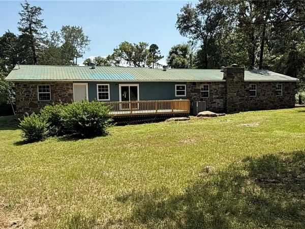 12075 N SR 105 , Russellville, AR 72802