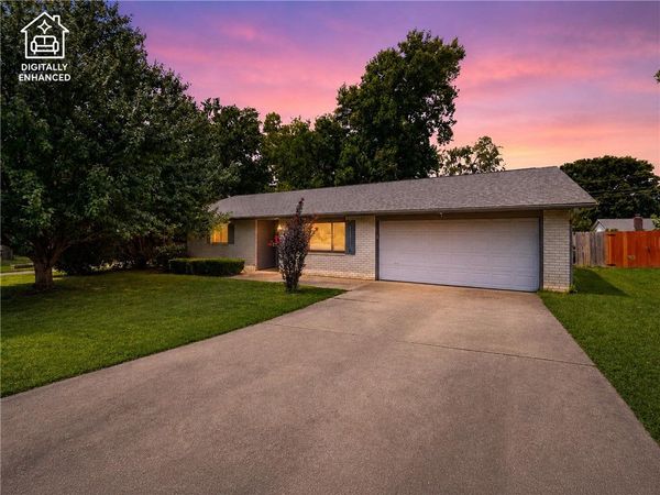 406 Eastgate Street , Springdale, AR 72762