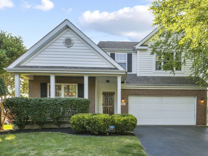 512 Apple Valley Circle, Delaware, OH 43015 Photo 2
