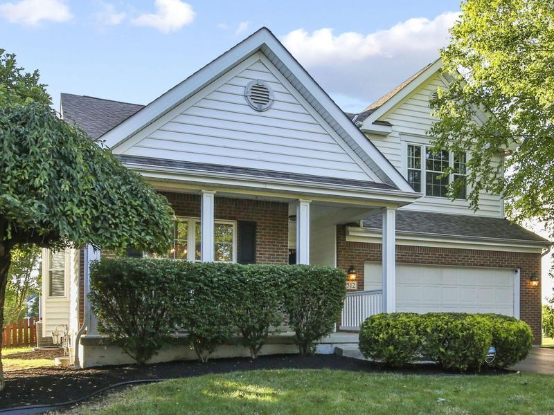 512 Apple Valley Circle, Delaware, OH 43015 Photo 4