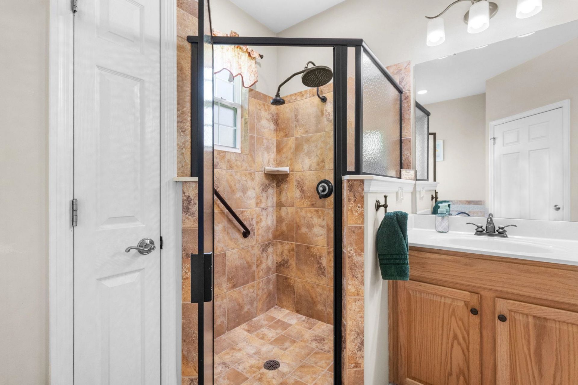 701 Bay Hill Ct. Photo 27