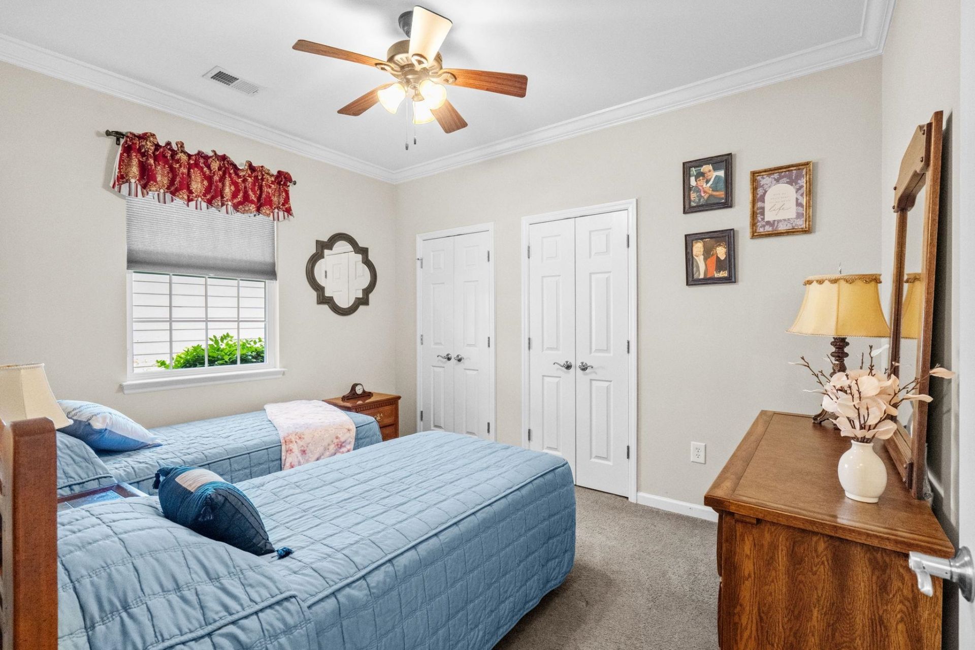 701 Bay Hill Ct. Photo 32