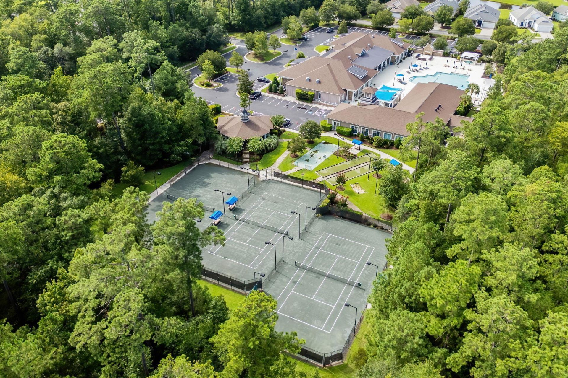 701 Bay Hill Ct. Photo 59