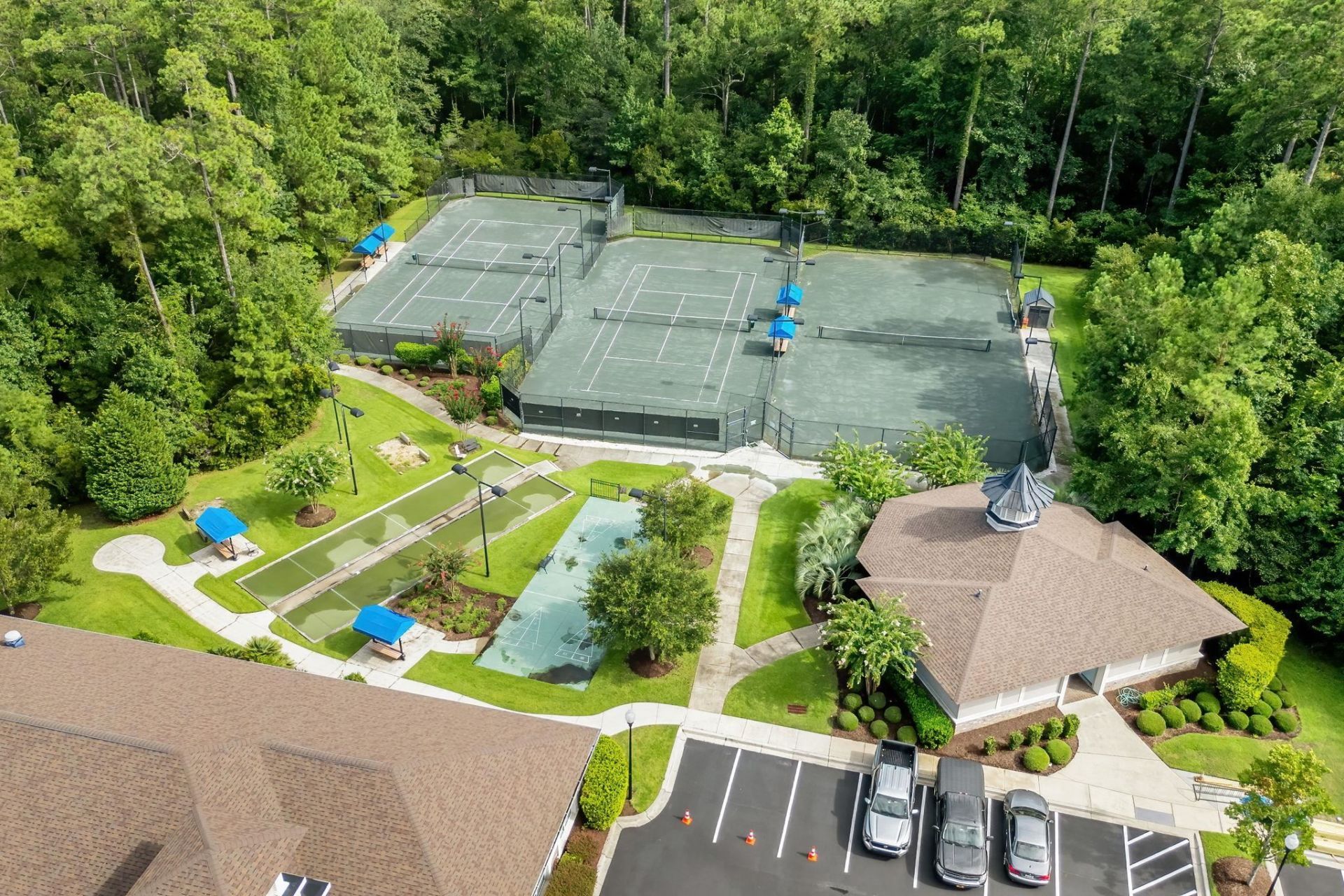 701 Bay Hill Ct. Photo 60