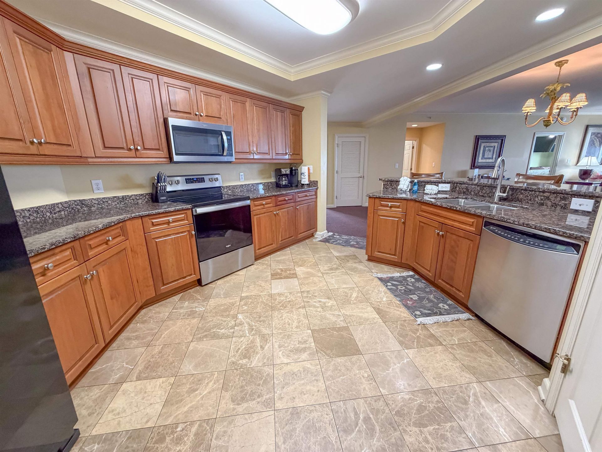 8500 Margate Circle Photo 12