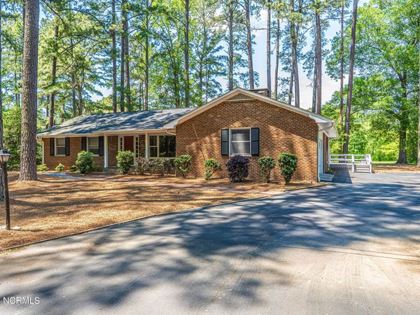 4 Fairway Lane, Whispering Pines, NC 28327