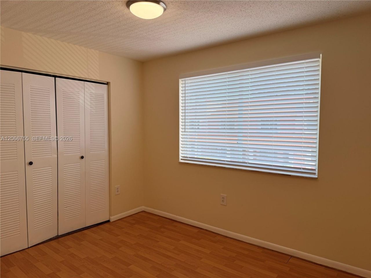 8019 Lake Dr, Unit 202, Doral, FL 33166 Photo