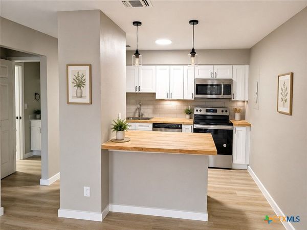 345 Fm 86 , Unit 12, Luling, TX 78648