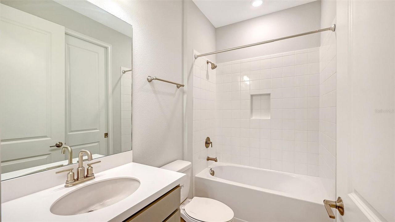 6066 Mesa Glen, Bradenton, FL 34203 Photo