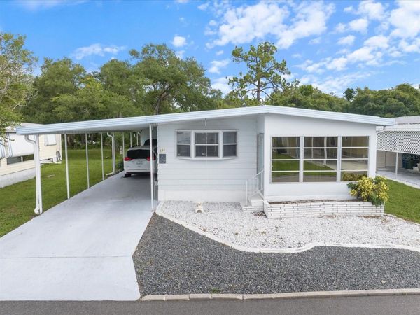 832 JOLANDA CIRCLE , VENICE, FL 34285