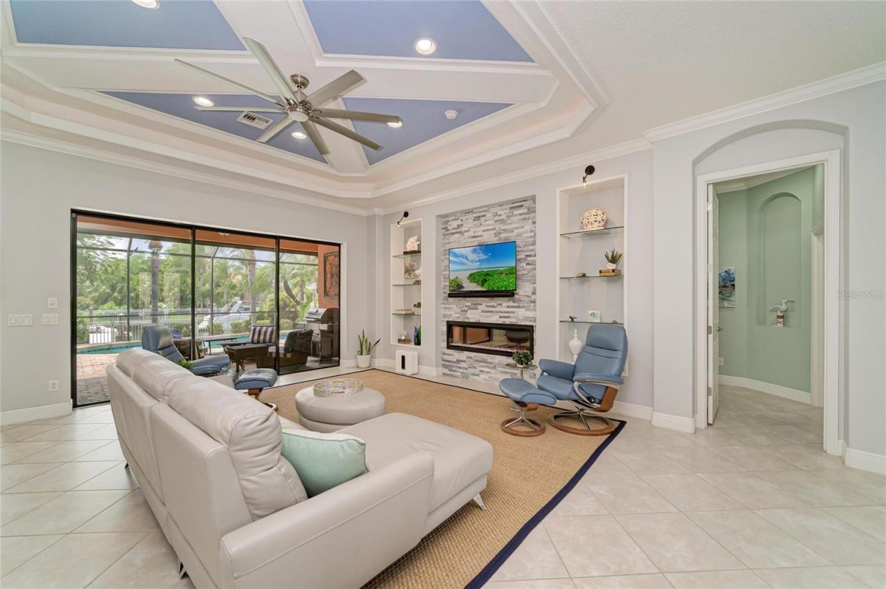 545 Mast Drive, Bradenton, FL 34208 Photo