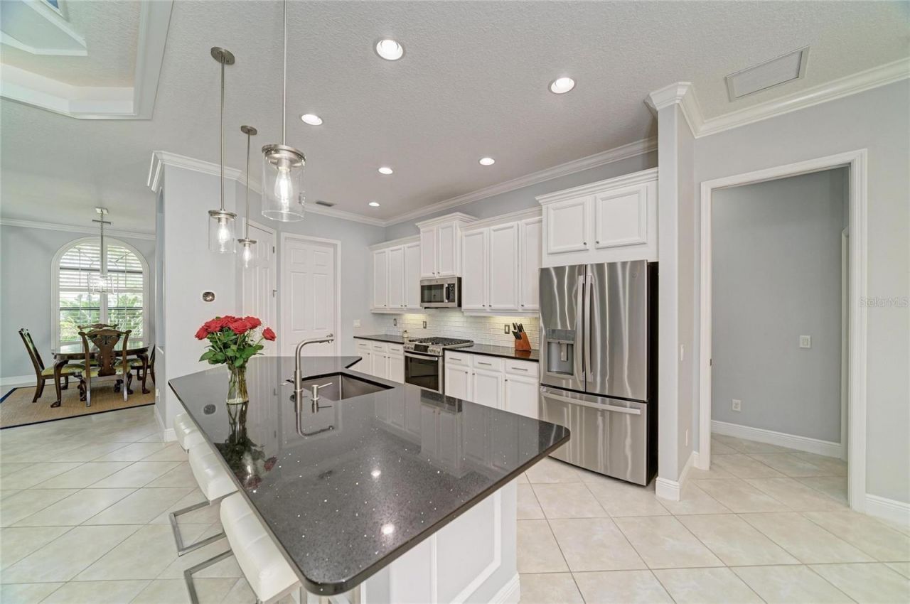 545 Mast Drive, Bradenton, FL 34208 Photo