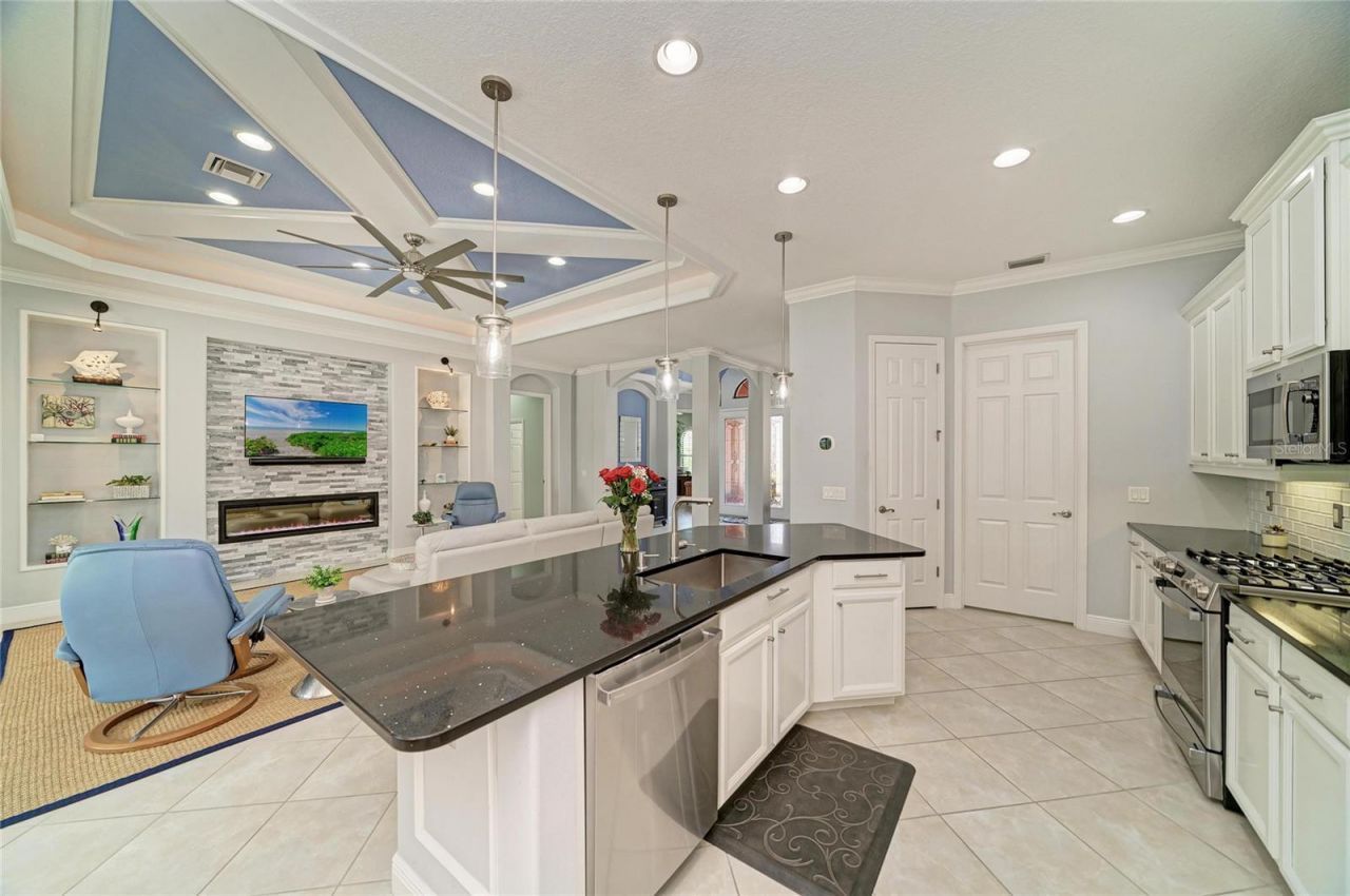 545 Mast Drive, Bradenton, FL 34208 Photo