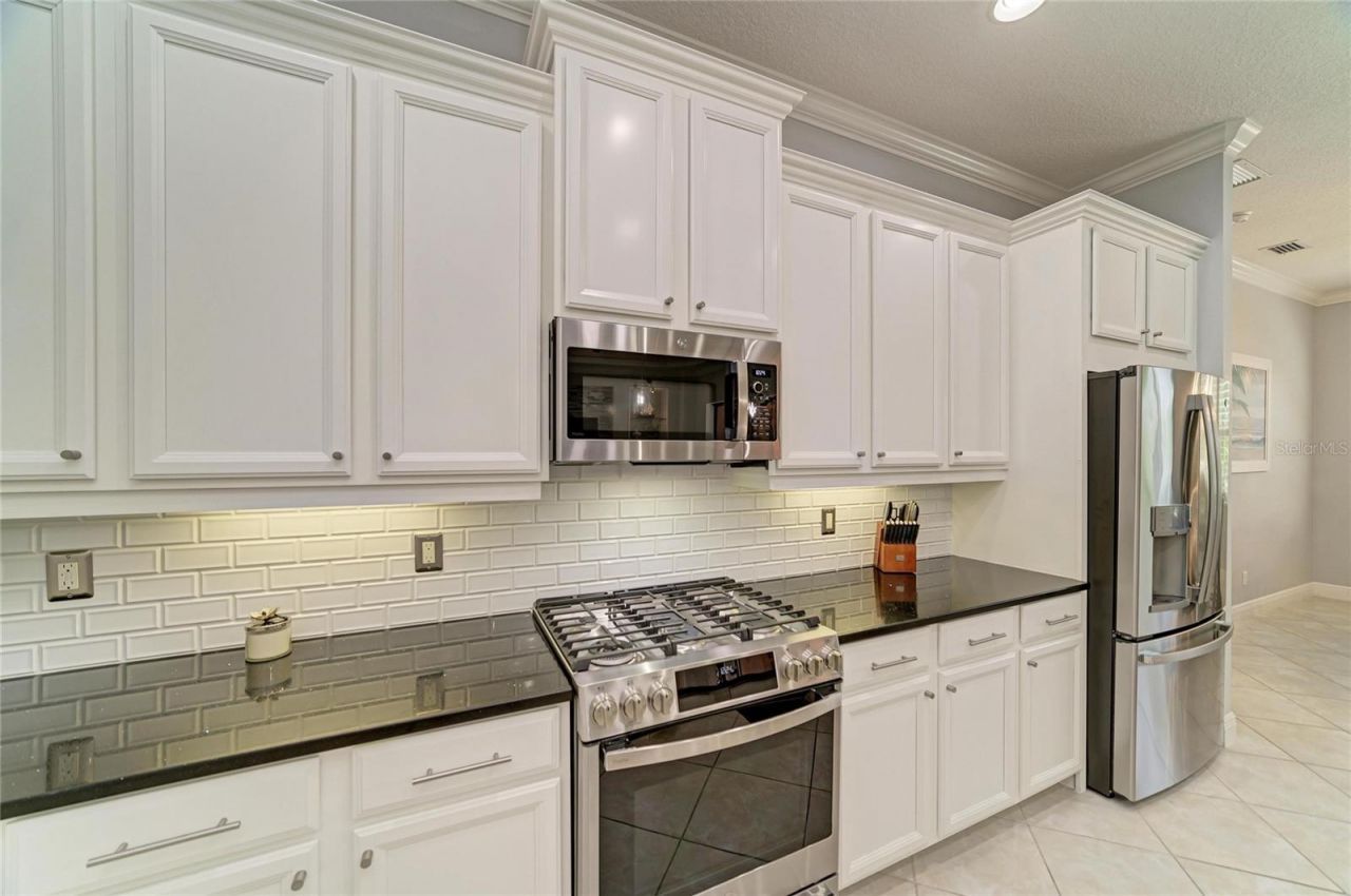 545 Mast Drive, Bradenton, FL 34208 Photo